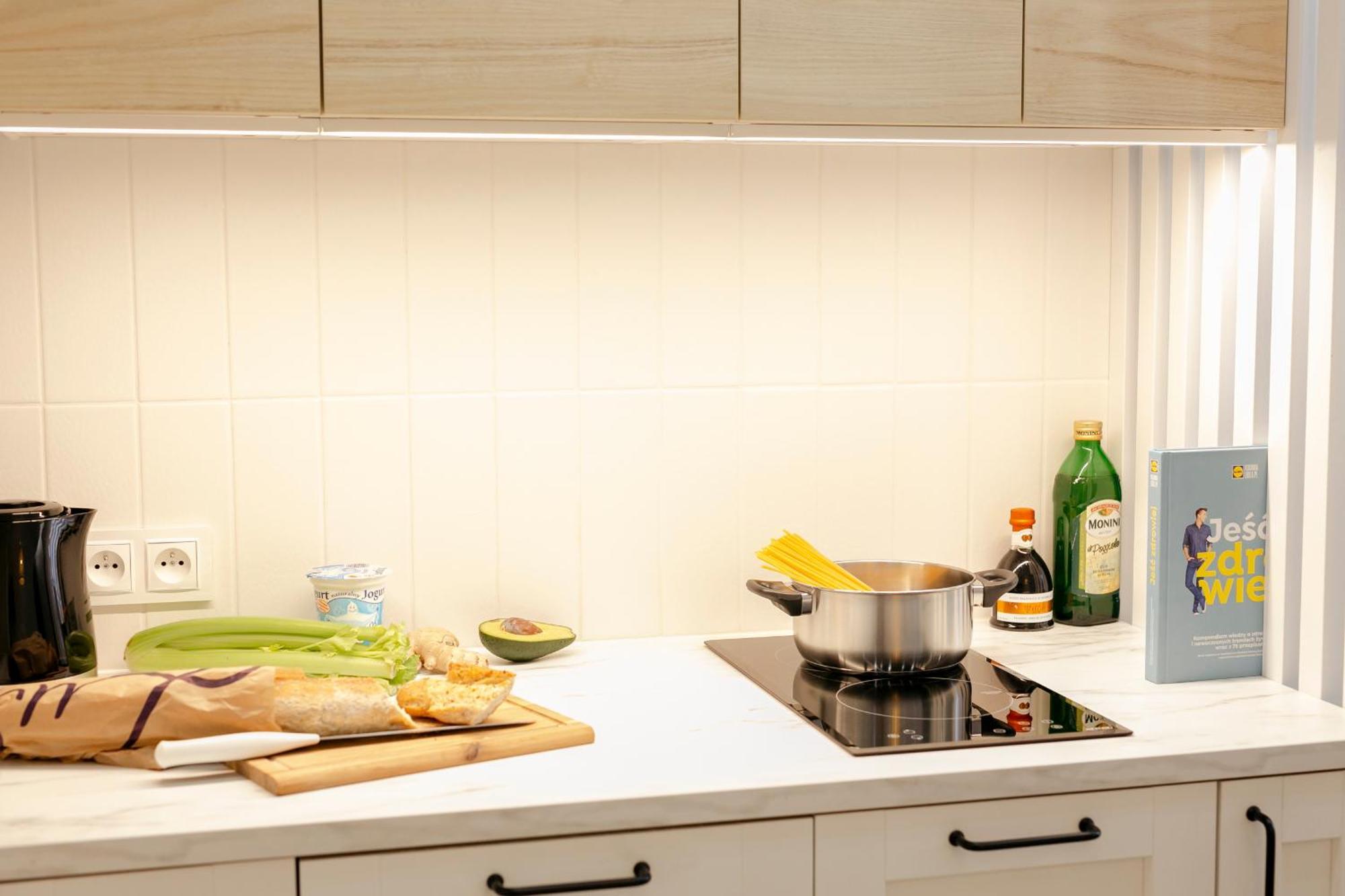 Pulawska 11 -Prywatny Apartament 4 Osobowy W Centrum Warszawy - Better Rental Varsó Kültér fotó