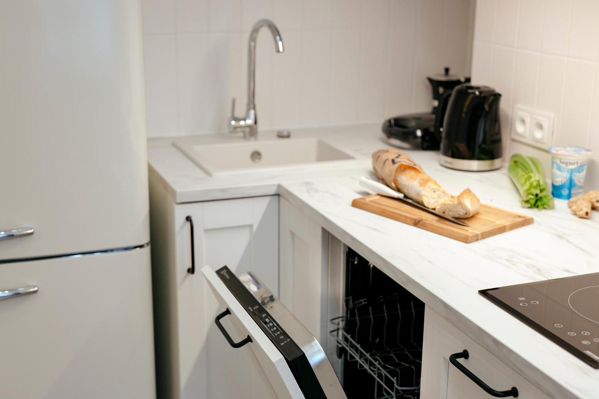 Pulawska 11 -Prywatny Apartament 4 Osobowy W Centrum Warszawy - Better Rental Varsó Kültér fotó