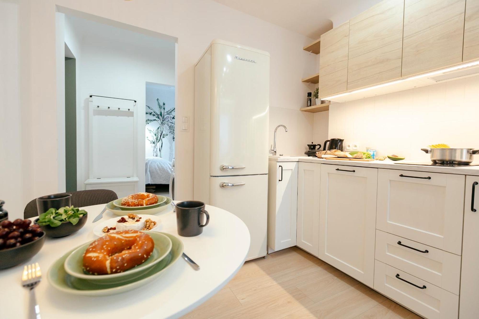 Pulawska 11 -Prywatny Apartament 4 Osobowy W Centrum Warszawy - Better Rental Varsó Kültér fotó