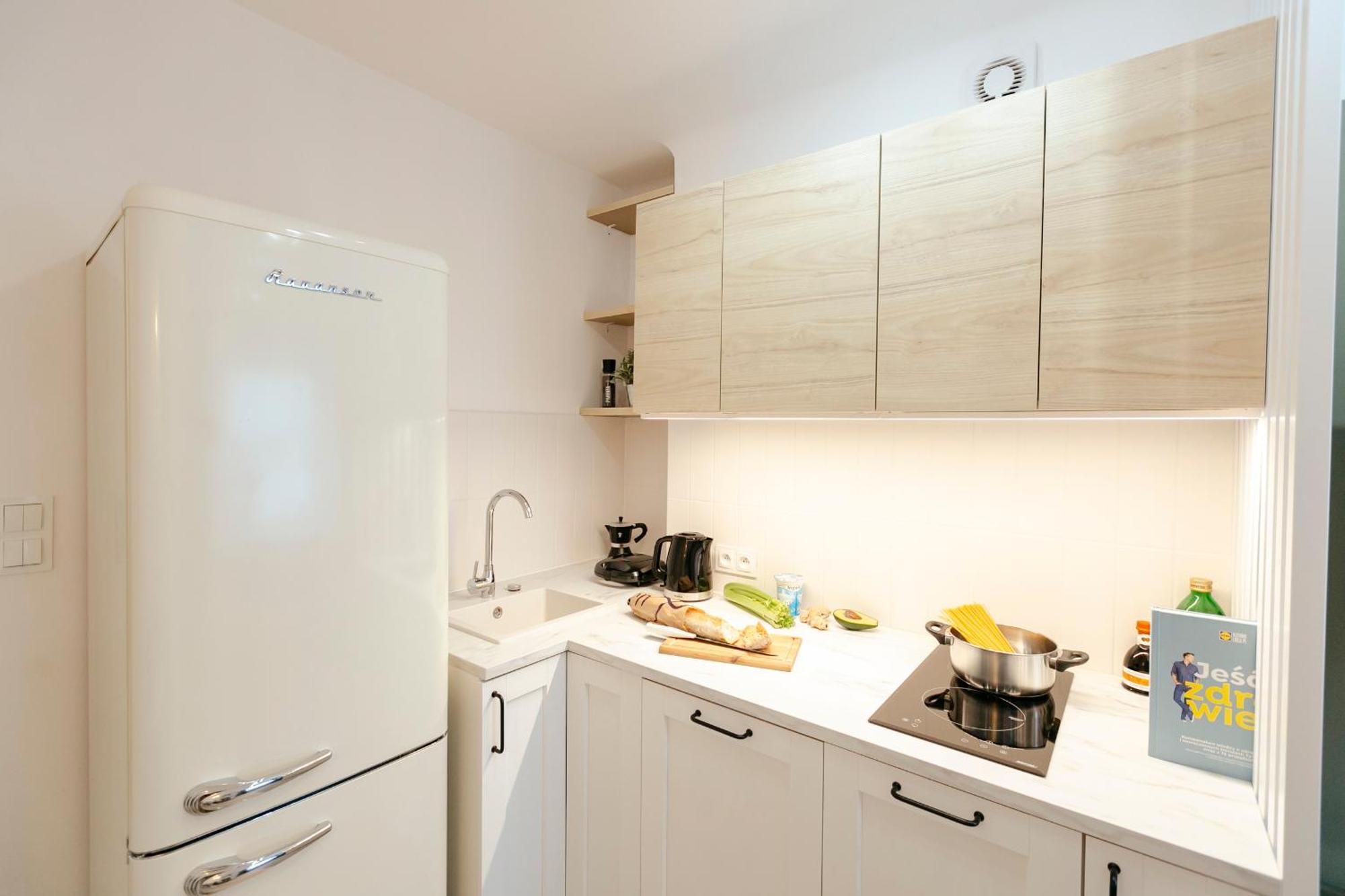 Pulawska 11 -Prywatny Apartament 4 Osobowy W Centrum Warszawy - Better Rental Varsó Kültér fotó